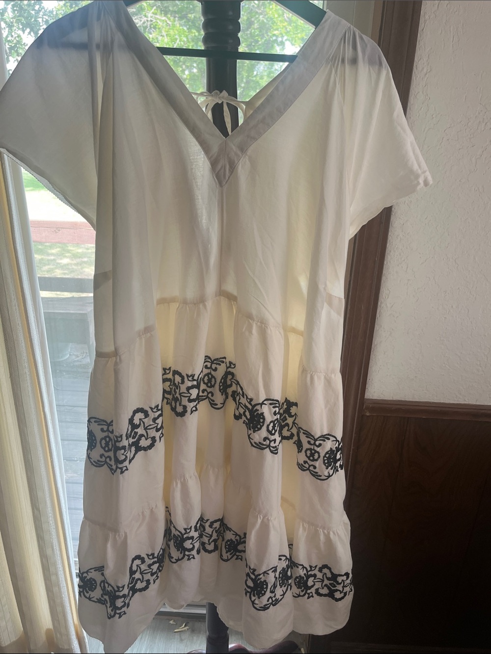 Old Navy Cream dress with black detail